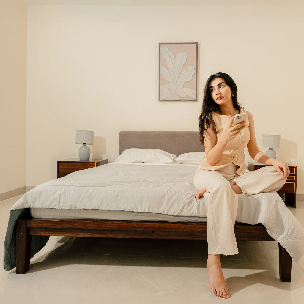 Bed With Pillowboard - Walnut