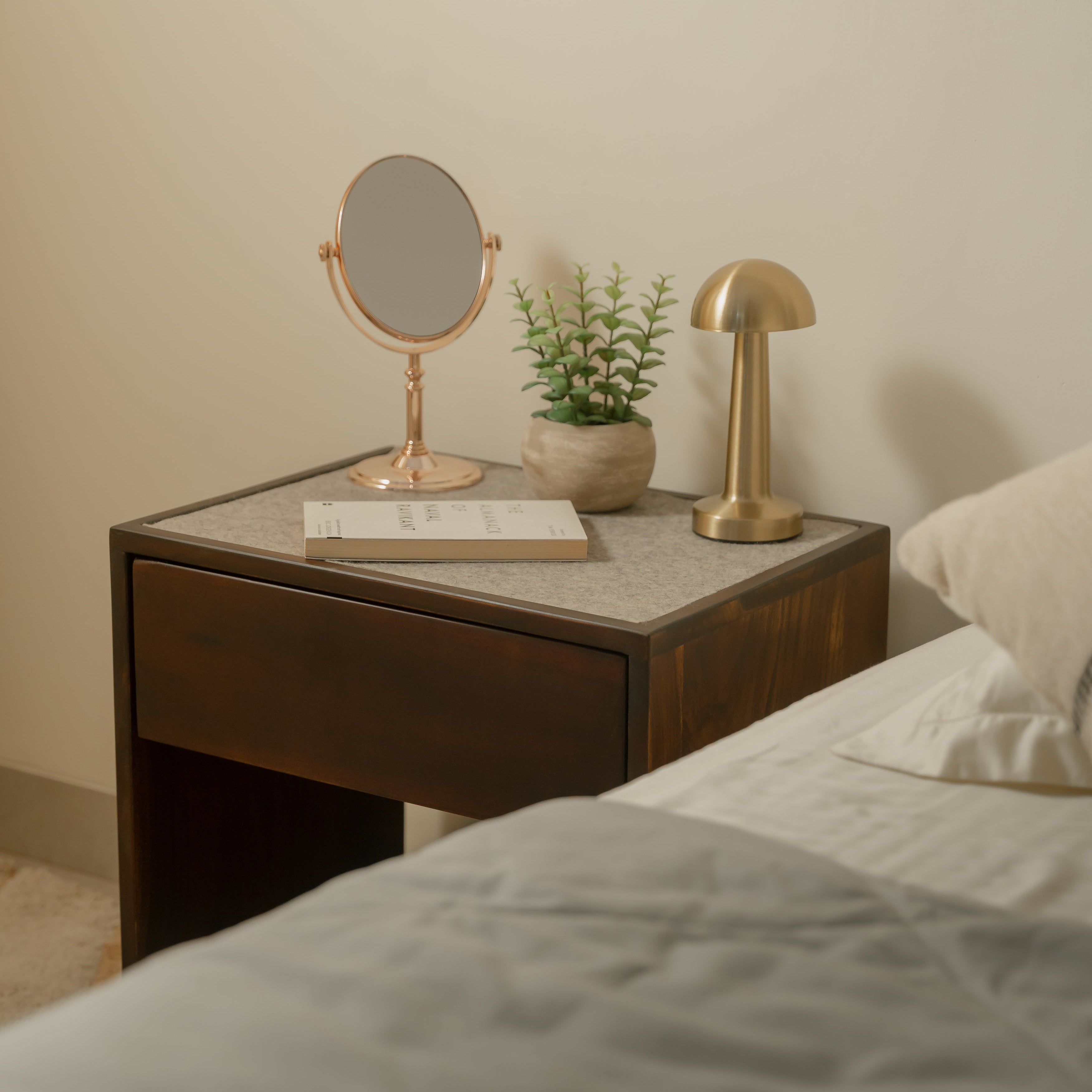 Classic Nightstand Walnut